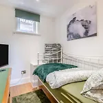 3 Bed In Oc-c34363 * Pickering
